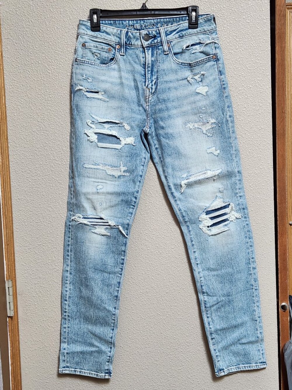 AE AMERICAN EAGLE Athletic Fit Distressed Jeans - 29 x 32 - NEW